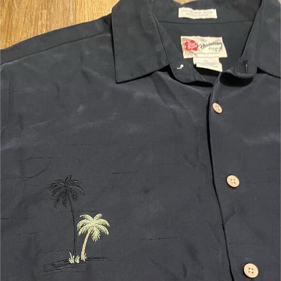 Vintage Hilo Hattie Camp Shirt Embroidered Palm Black Coconut Button Men’s XL - Picture 3 of 7